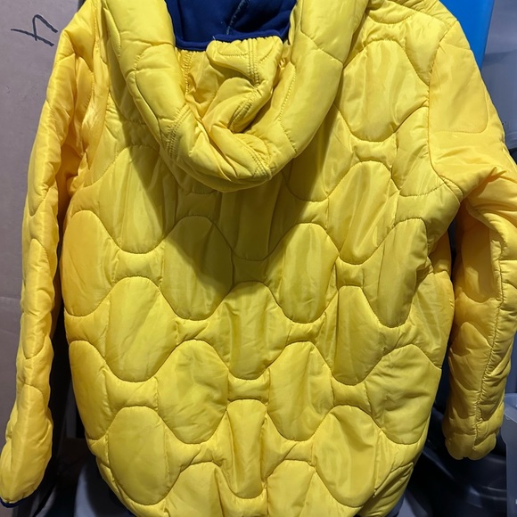 Firefighters Operation Warm Kids Size 18 Yellow/Navy Quilted Fleece Coat w/Hood. - Picture 2 of 9